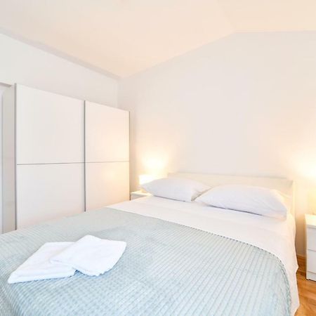 Apartman Novokmet-Crno Hotel Zadar Exterior photo