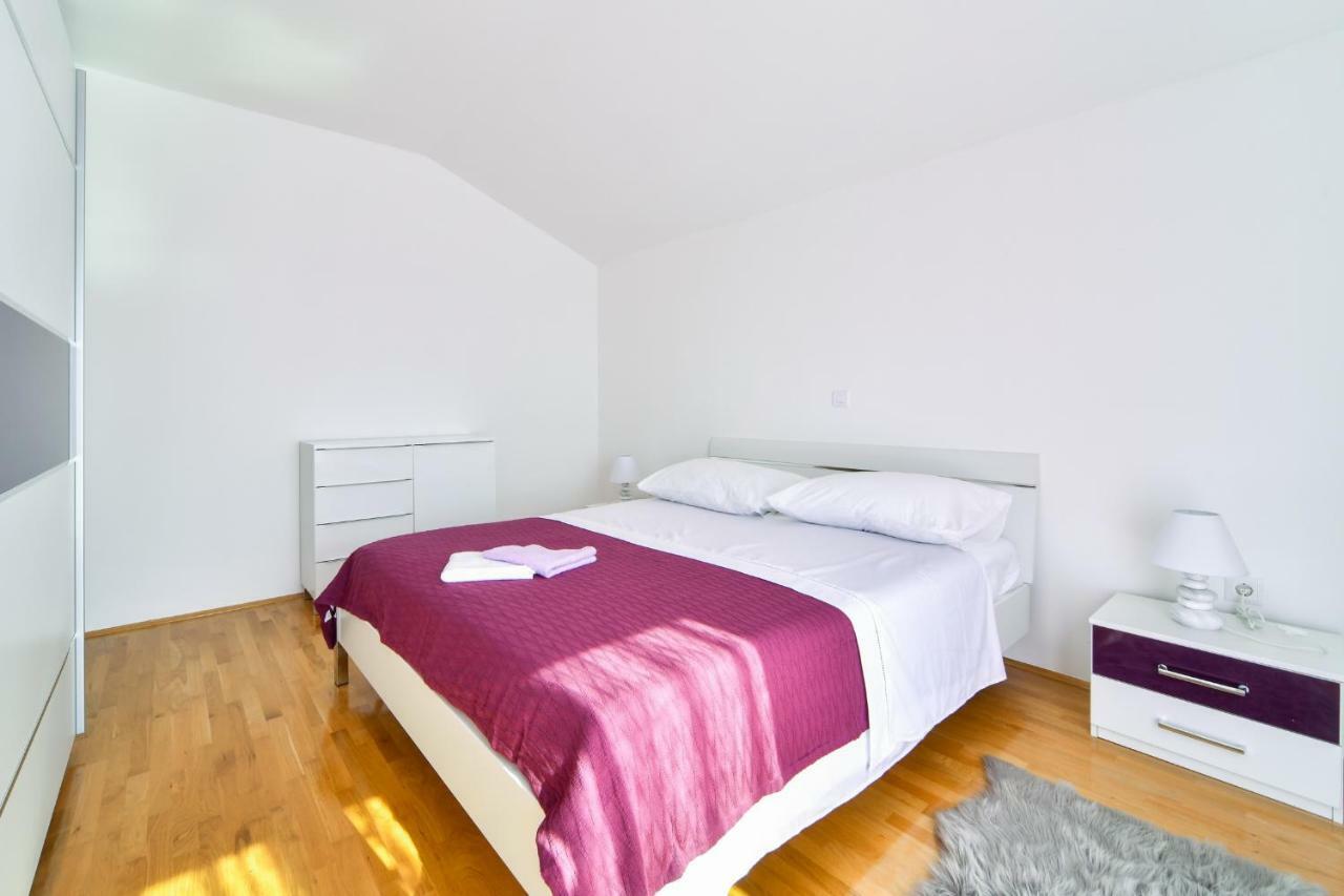 Apartman Novokmet-Crno Hotel Zadar Exterior photo